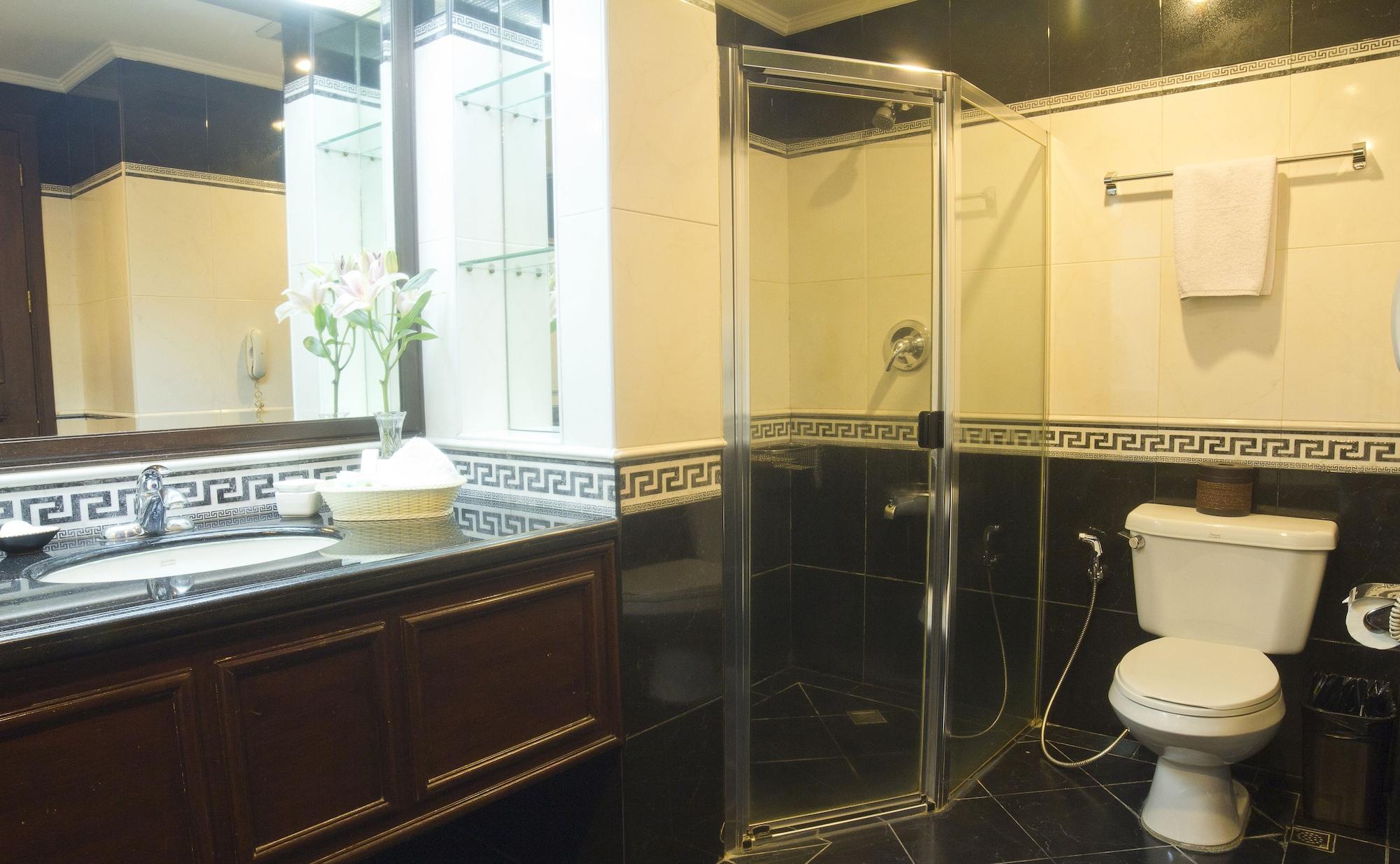 Herald Suites Solana Makati City Dış mekan fotoğraf