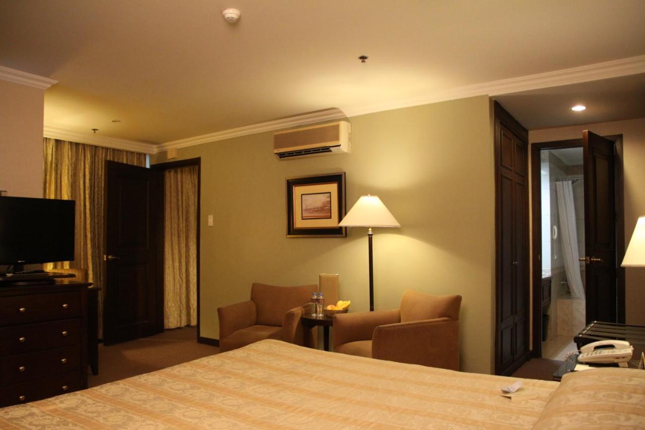 Herald Suites Solana Makati City Dış mekan fotoğraf