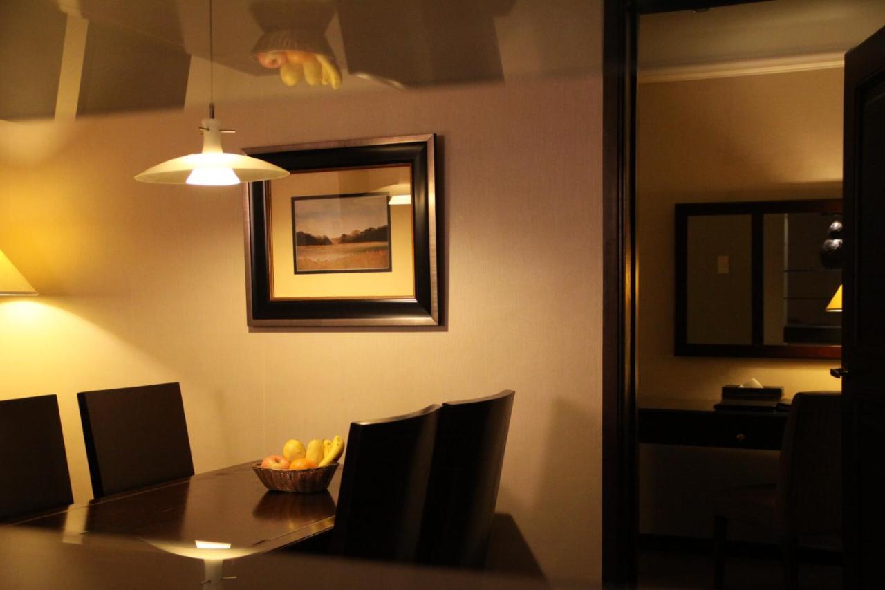Herald Suites Solana Makati City Dış mekan fotoğraf