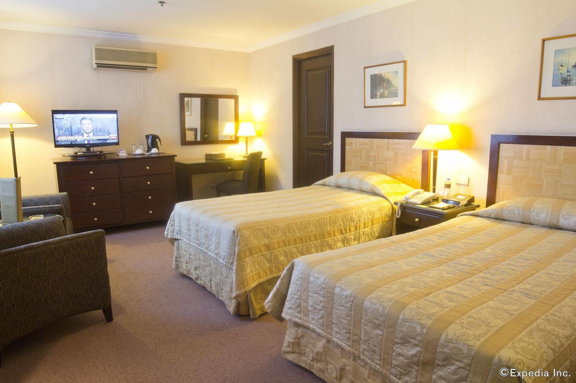 Herald Suites Solana Makati City Dış mekan fotoğraf